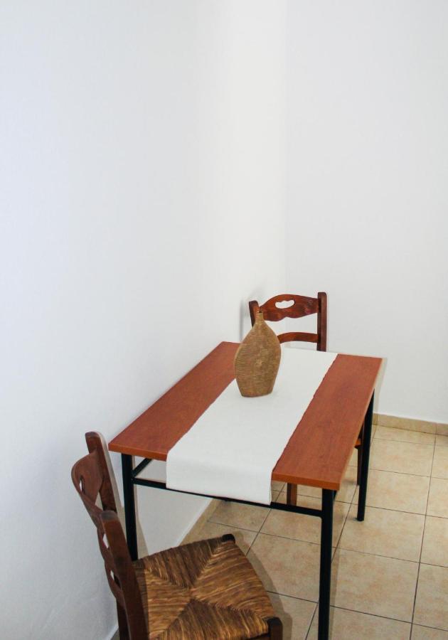 Diana Studios Pefki  Buitenkant foto